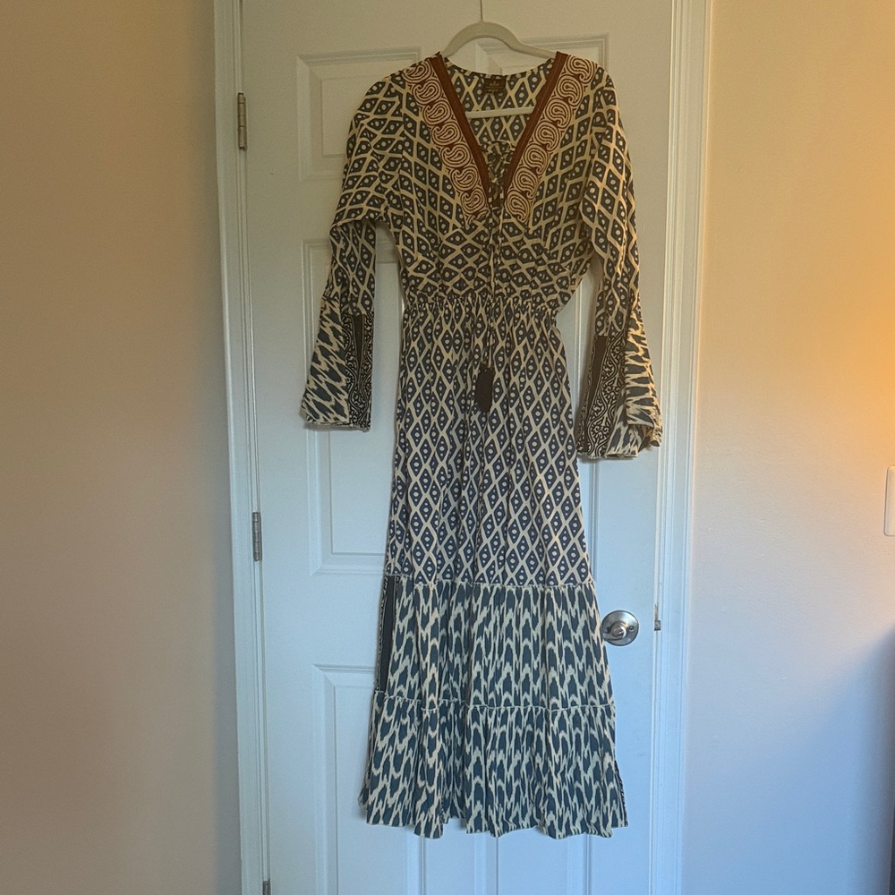 Patterned Long Sleeve Maxi Dress